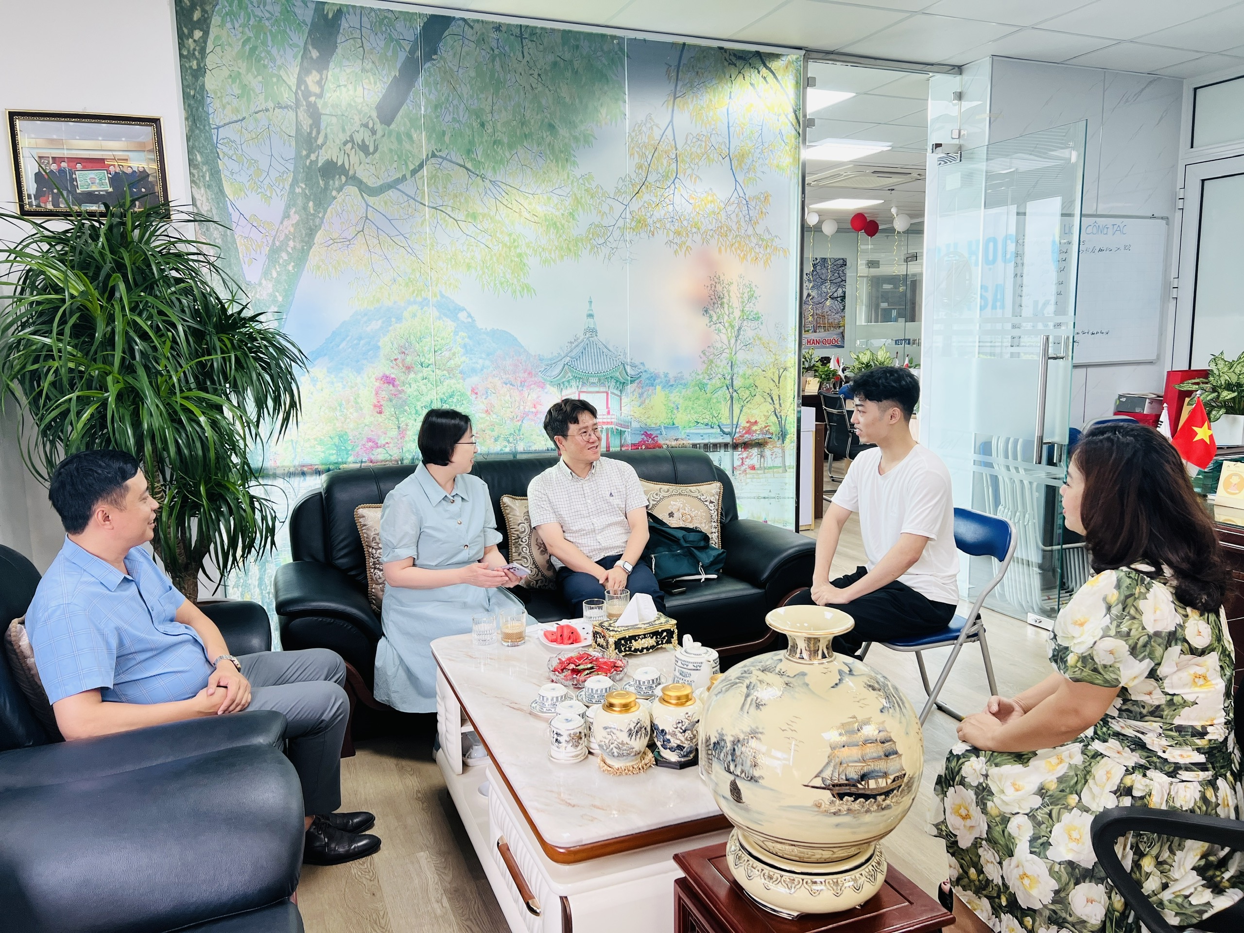 Gặp gỡ Ban Lãnh Đạo công ty - Đại diện Trường Đại Học Kosin