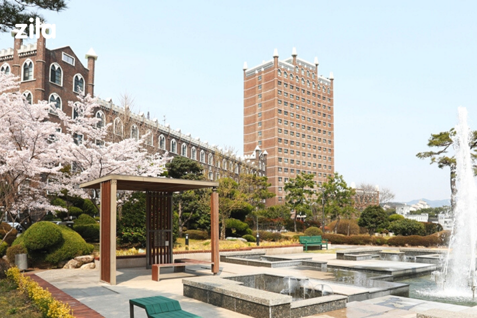 Cổng Trường đại học Gwangju