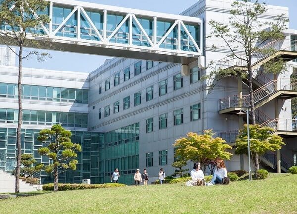 Kiến trúc hiện đại tại DTU