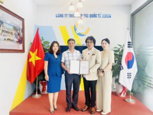 Viện trưởng Trường đại học Dongseo kí kết hợp tác cùng Kinsa