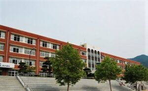 Toà học xá chính tại Daeshin University
