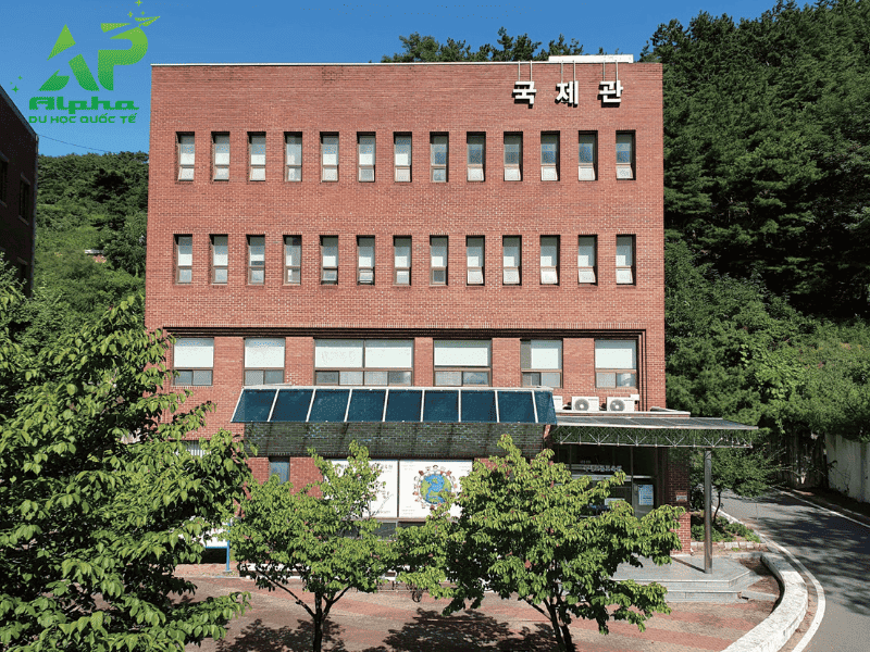 Tòa học tại Trường đại học Daeshin