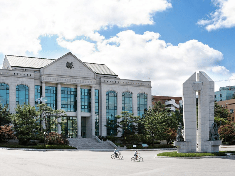 Kiến trúc ấn tượng của Trường Đại học Ulsan