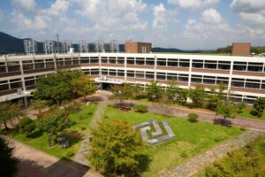 Khuân viên trường đại học Ajou Motor