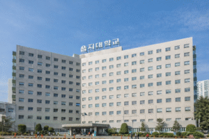 Tòa nhà biểu tượng trường Đại học Khoa học Mokpo