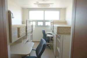 Phòng ký túc xá trường Đại học Quốc gia Incheon