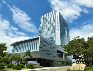 Trung tâm thương mại Siheung trong khuôn viên Đại học Bách khoa Hàn Quốc