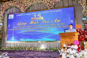 Ông Nguyễn Hữu Lơ – Chủ tịch HĐQT phát biểu khai mạc lễ tri ân 